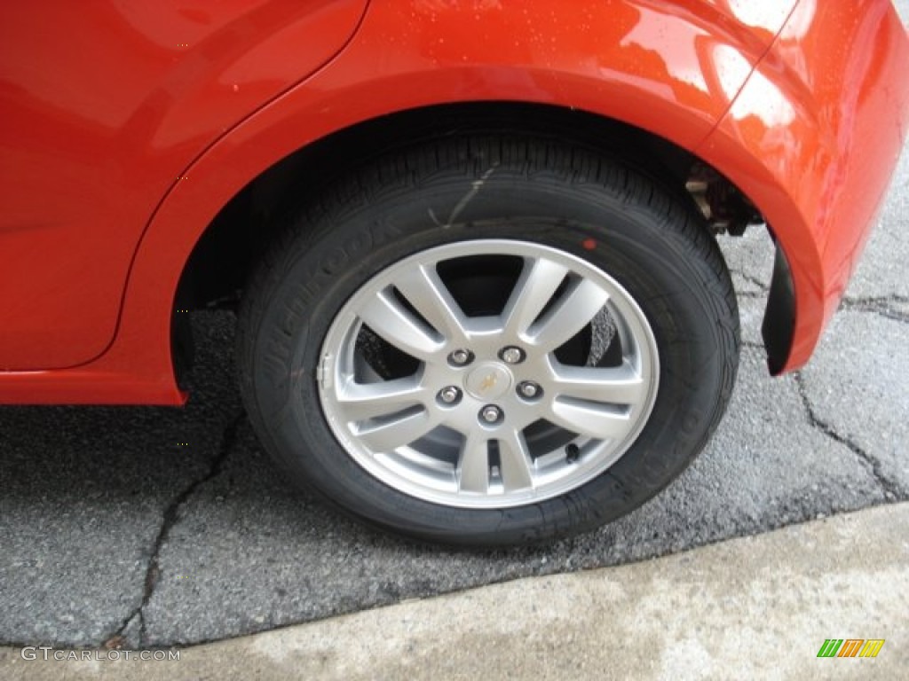 2013 Chevrolet Sonic LT Hatch Wheel Photo #72213608