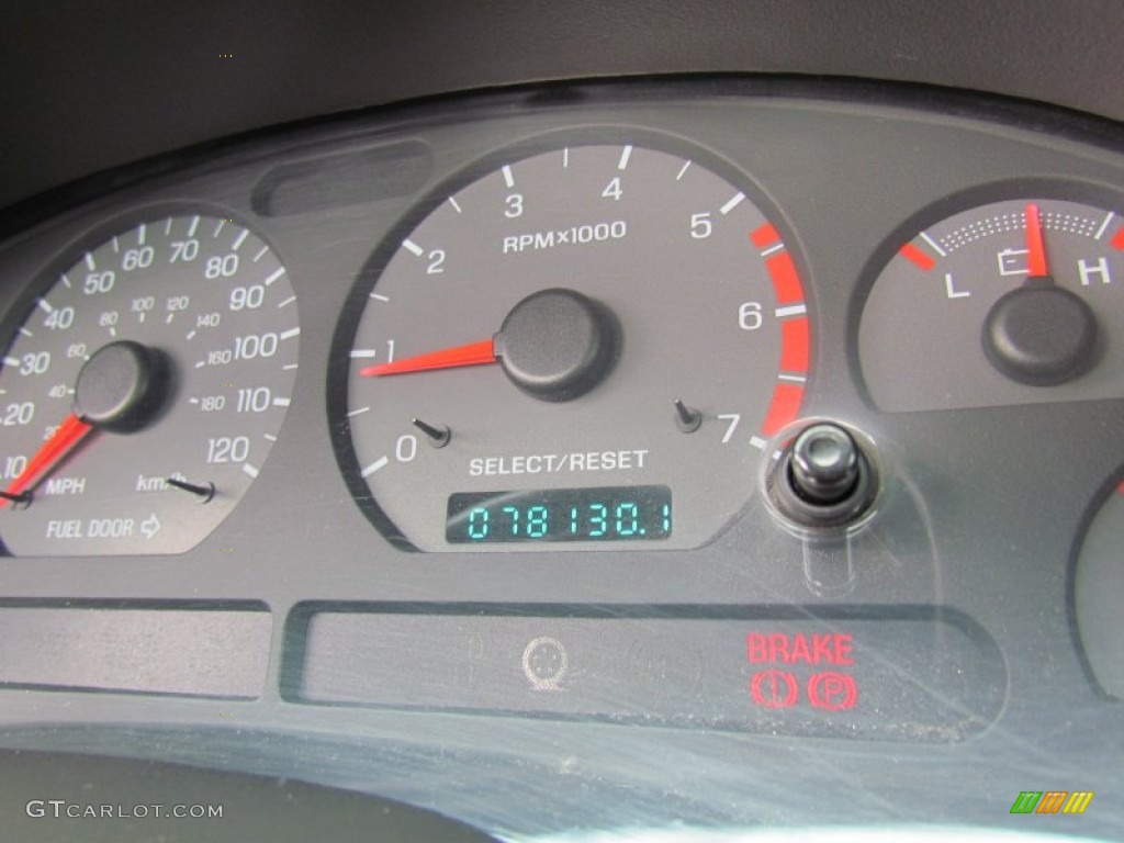 2000 Ford Mustang V6 Coupe Gauges Photo #72213956