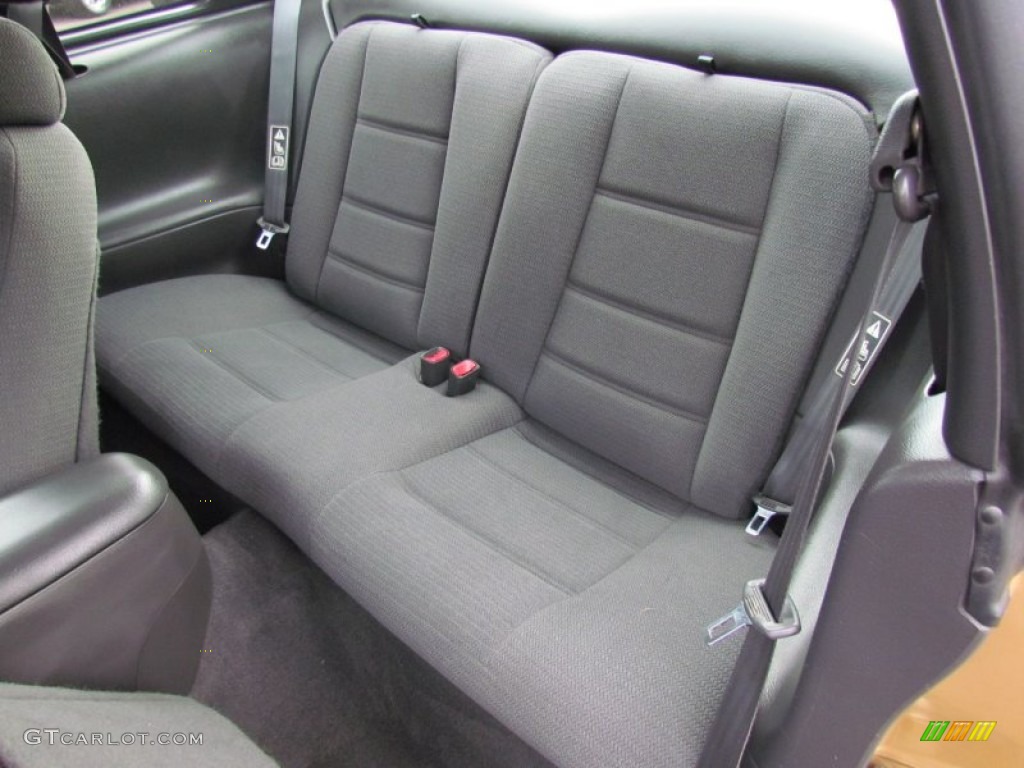 Medium Graphite Interior 2000 Ford Mustang V6 Coupe Photo #72214109