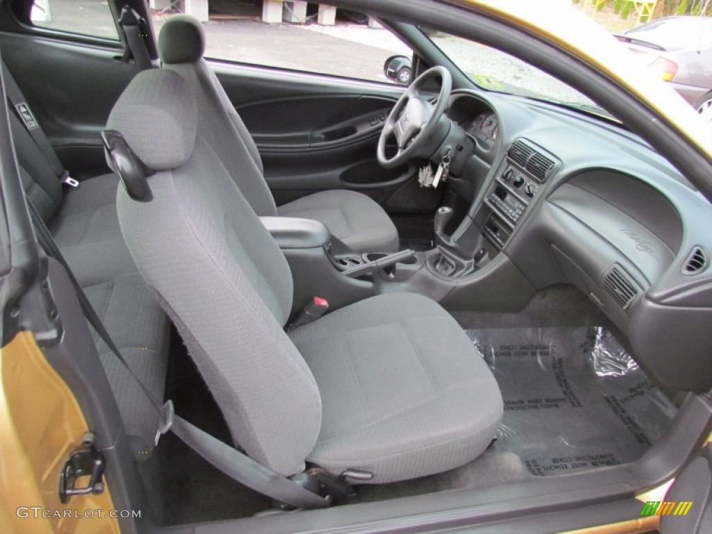 Medium Graphite Interior 2000 Ford Mustang V6 Coupe Photo #72214201
