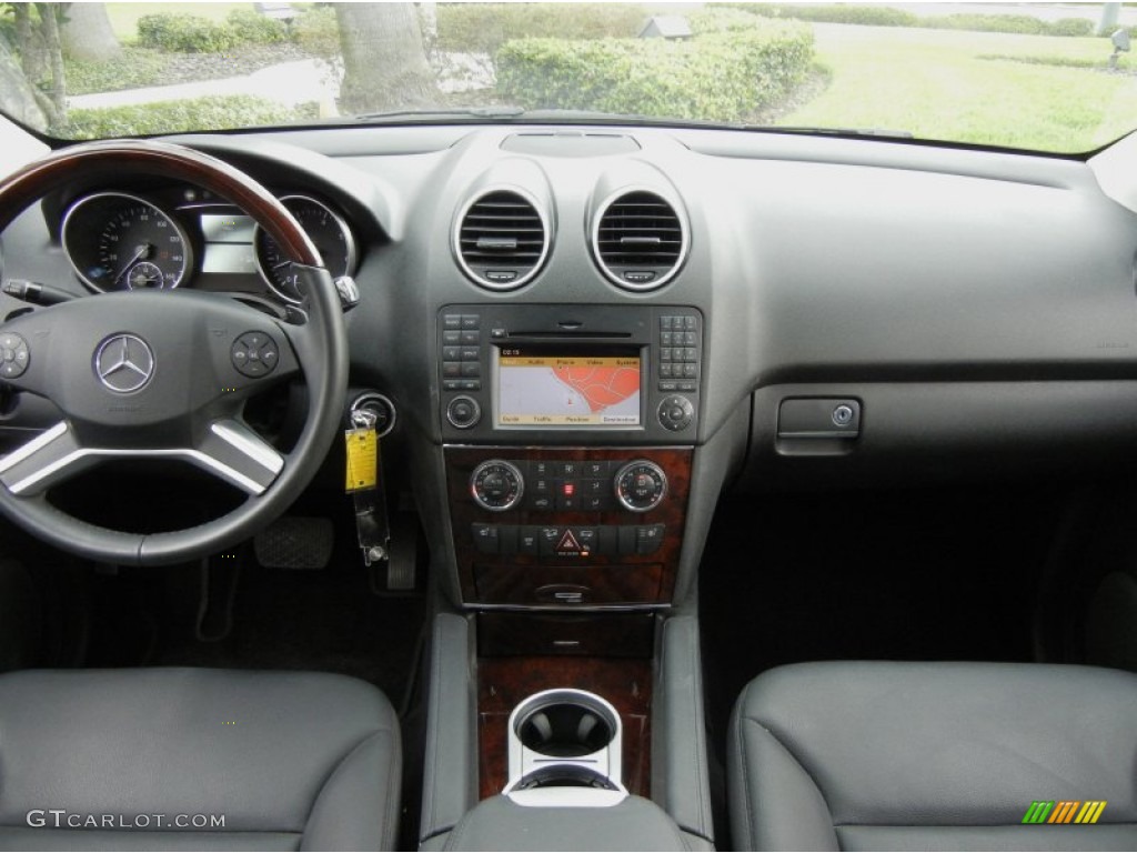 2010 Mercedes-Benz ML 350 4Matic Black Dashboard Photo #72215033