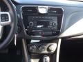 Black - 200 S Sedan Photo No. 9