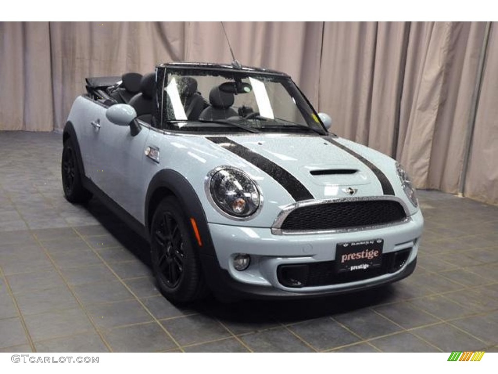 2013 Cooper S Convertible - Ice Blue / Carbon Black photo #4