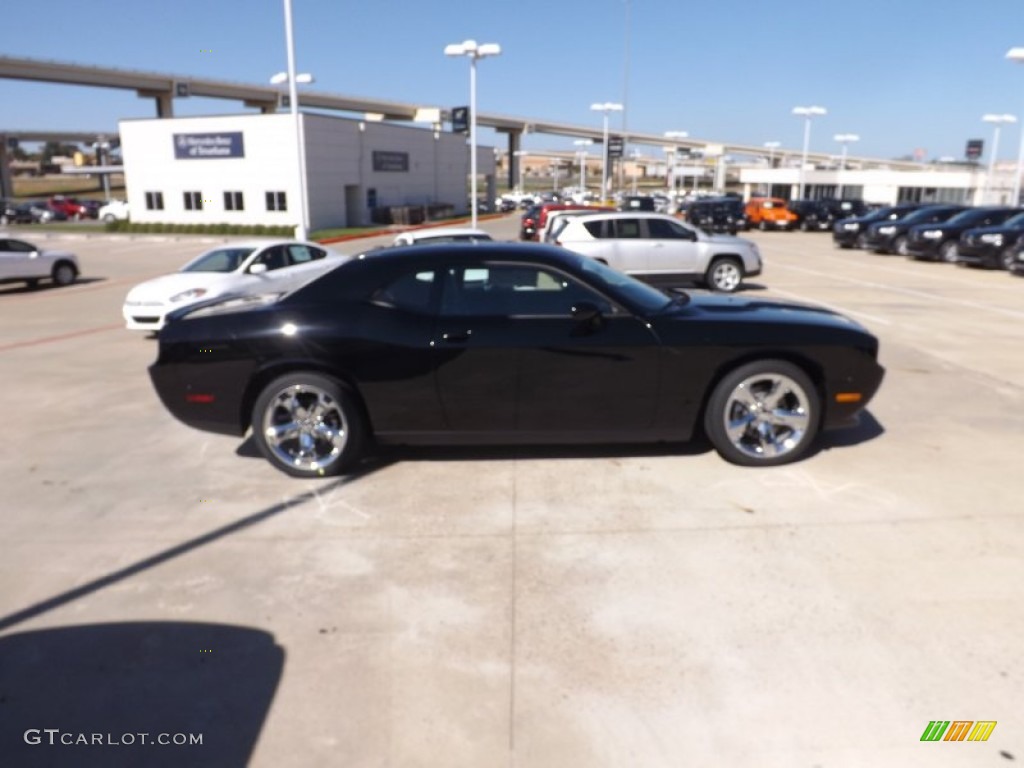 2013 Challenger SXT Plus - Pitch Black / Dark Slate Gray photo #6