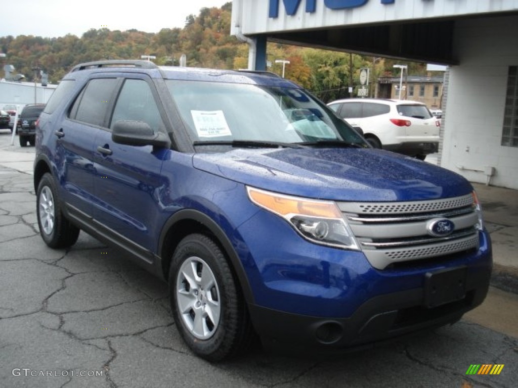 2013 Explorer FWD - Deep Impact Blue Metallic / Medium Light Stone photo #2