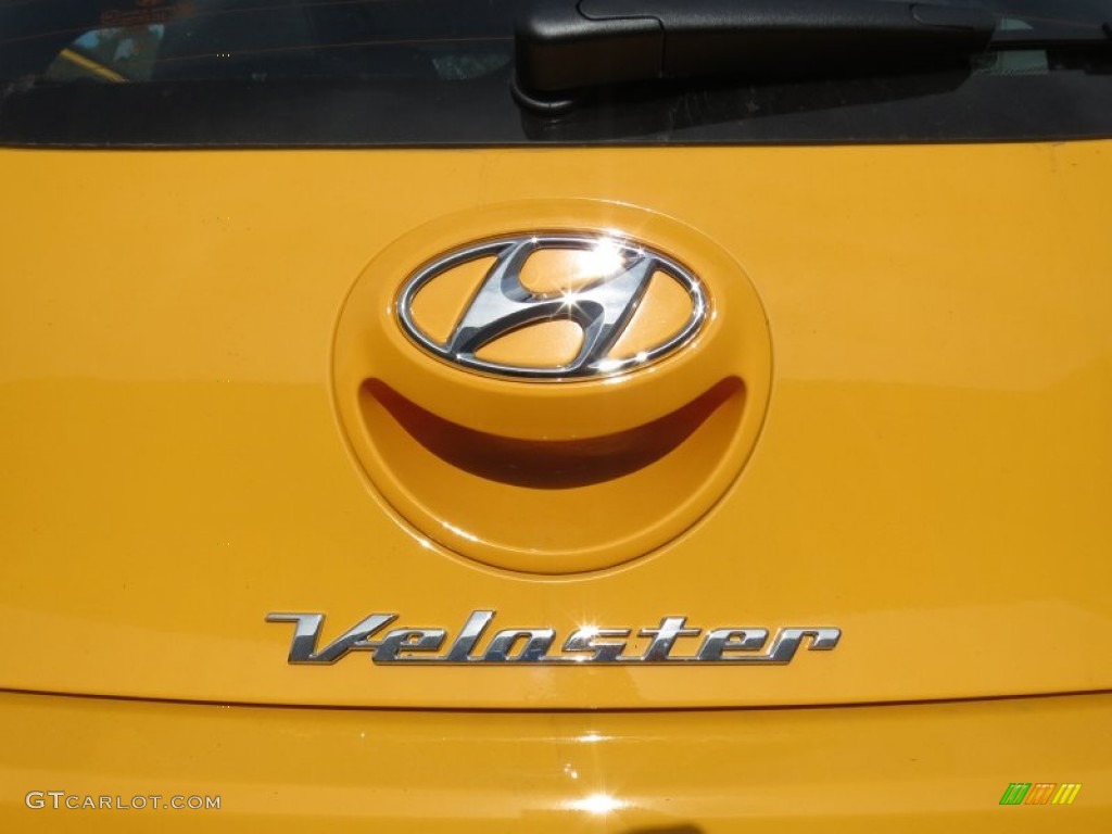 2013 Hyundai Veloster Standard Veloster Model Marks and Logos Photo #72218918