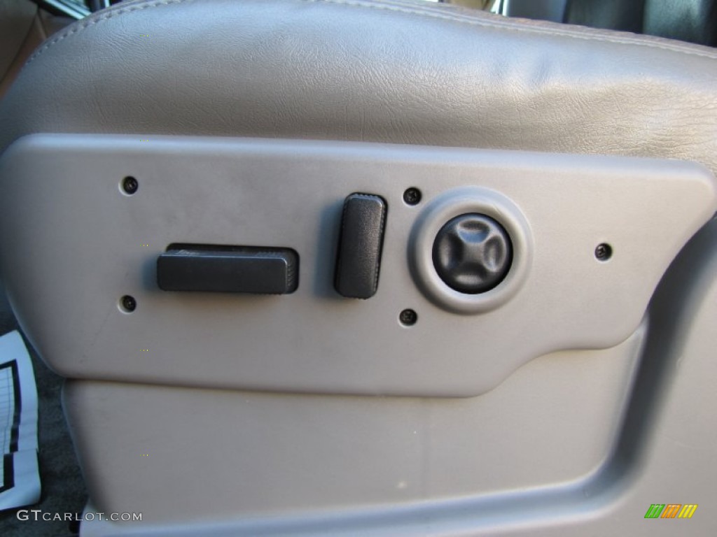 2003 Tahoe Z71 4x4 - Redfire Metallic / Gray/Dark Charcoal photo #17