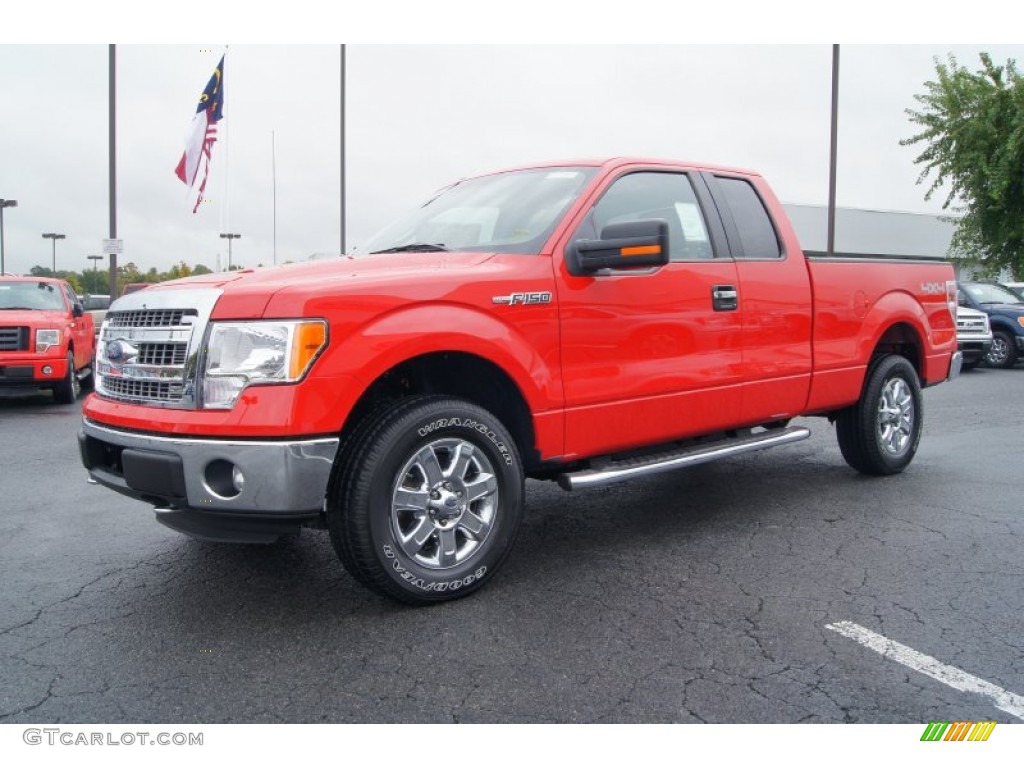 2013 F150 XLT SuperCab 4x4 - Race Red / Adobe photo #6