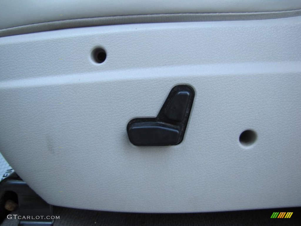 2007 Aspen Limited HEMI 4WD - Cool Vanilla White / Dark Slate Gray/Light Slate Gray photo #18