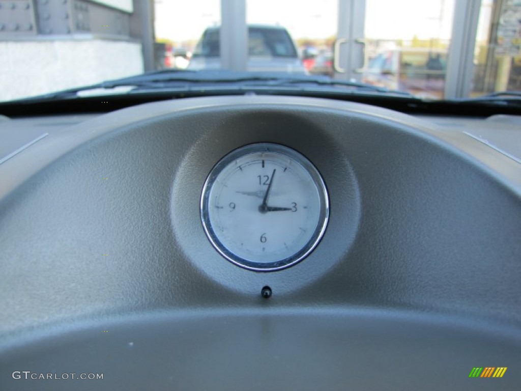 2007 Aspen Limited HEMI 4WD - Cool Vanilla White / Dark Slate Gray/Light Slate Gray photo #24
