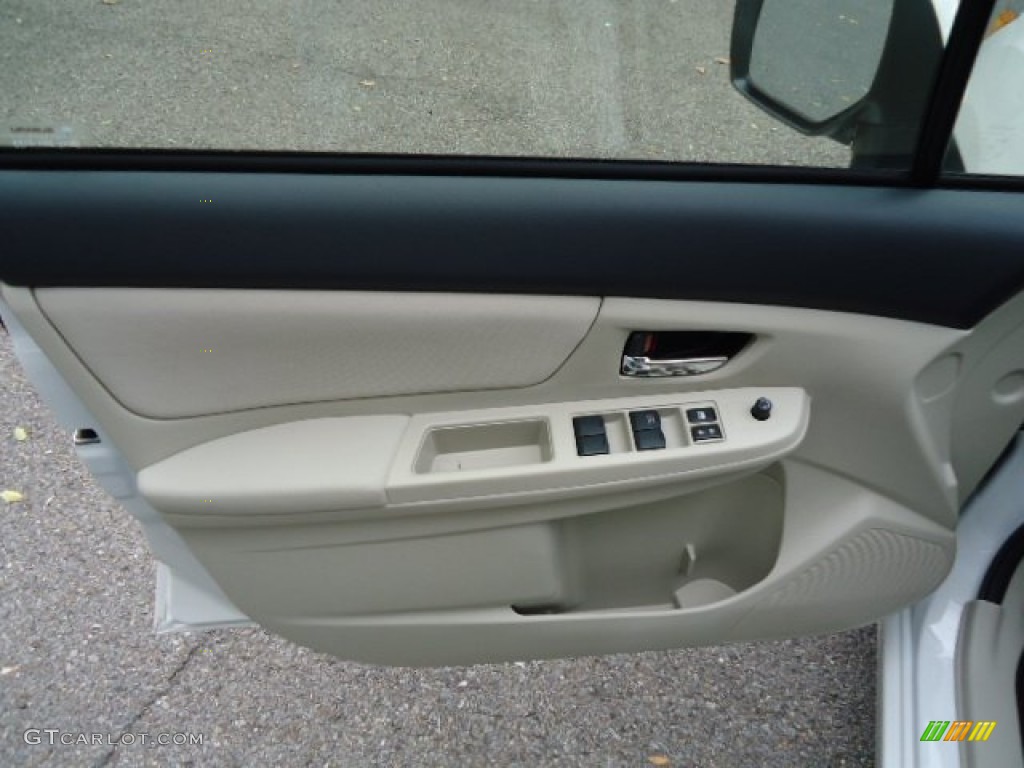 2013 Subaru Impreza 2.0i Premium 5 Door Door Panel Photos