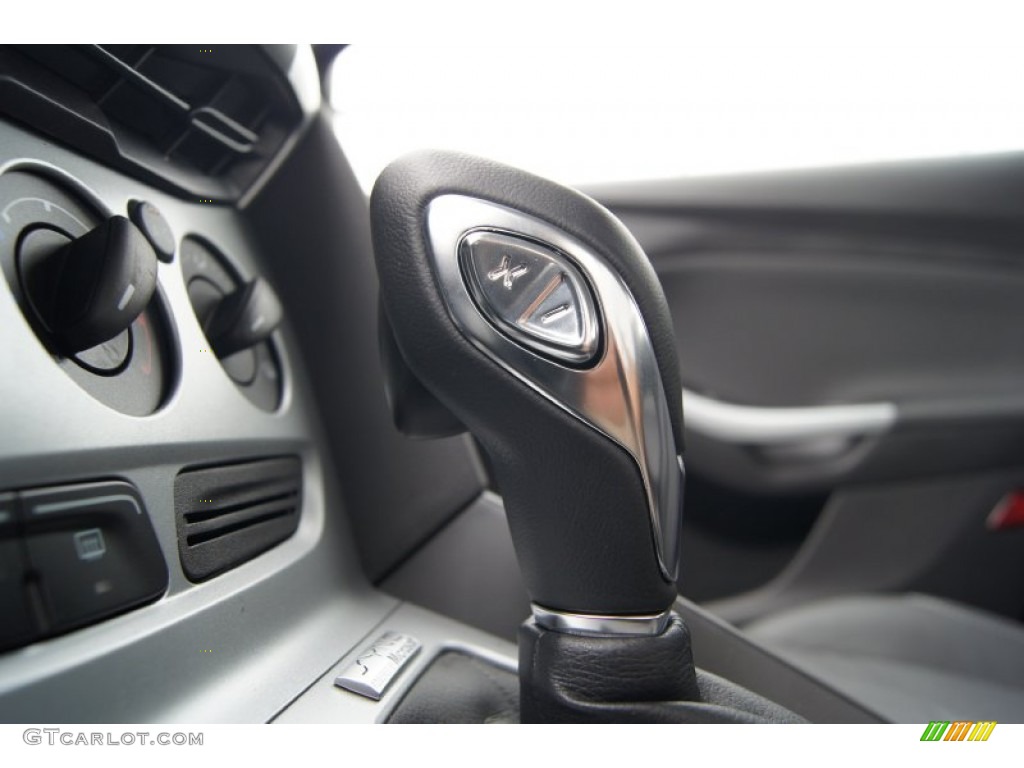 2013 Ford Focus SE Sedan 6 Speed Automatic Transmission Photo #72222839
