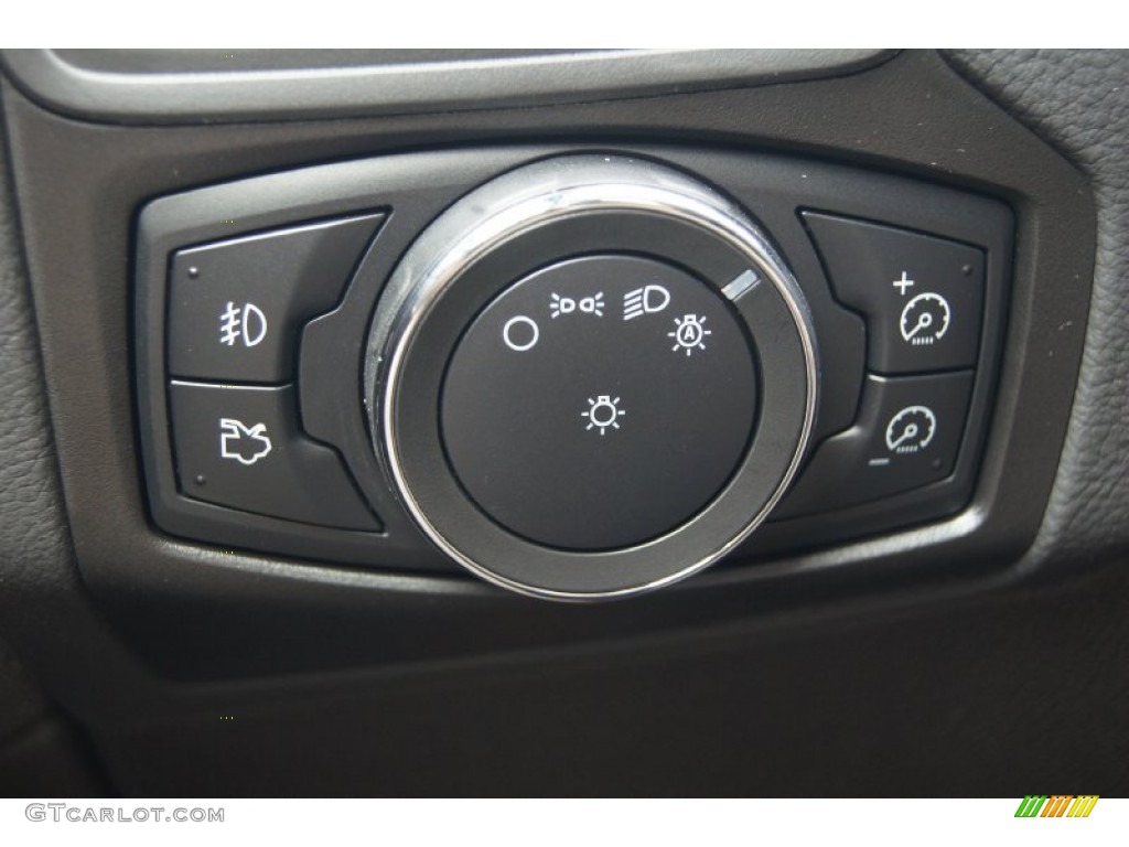 2013 Focus SE Sedan - Sterling Gray / Charcoal Black photo #22