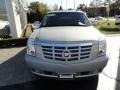 Quicksilver - Escalade EXT AWD Photo No. 3