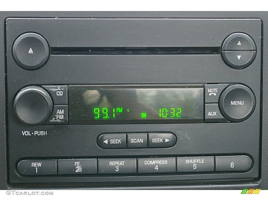 2005 F250 Super Duty XLT Regular Cab 4x4 - Medium Wedgewood Blue Metallic / Medium Flint photo #3