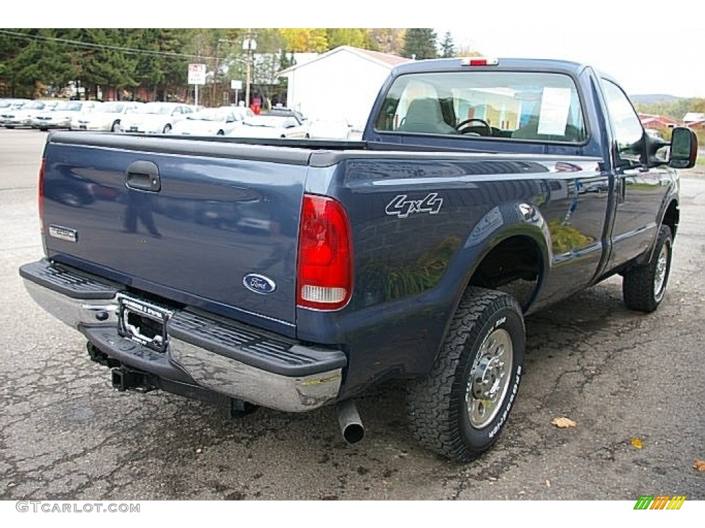 2005 F250 Super Duty XLT Regular Cab 4x4 - Medium Wedgewood Blue Metallic / Medium Flint photo #8