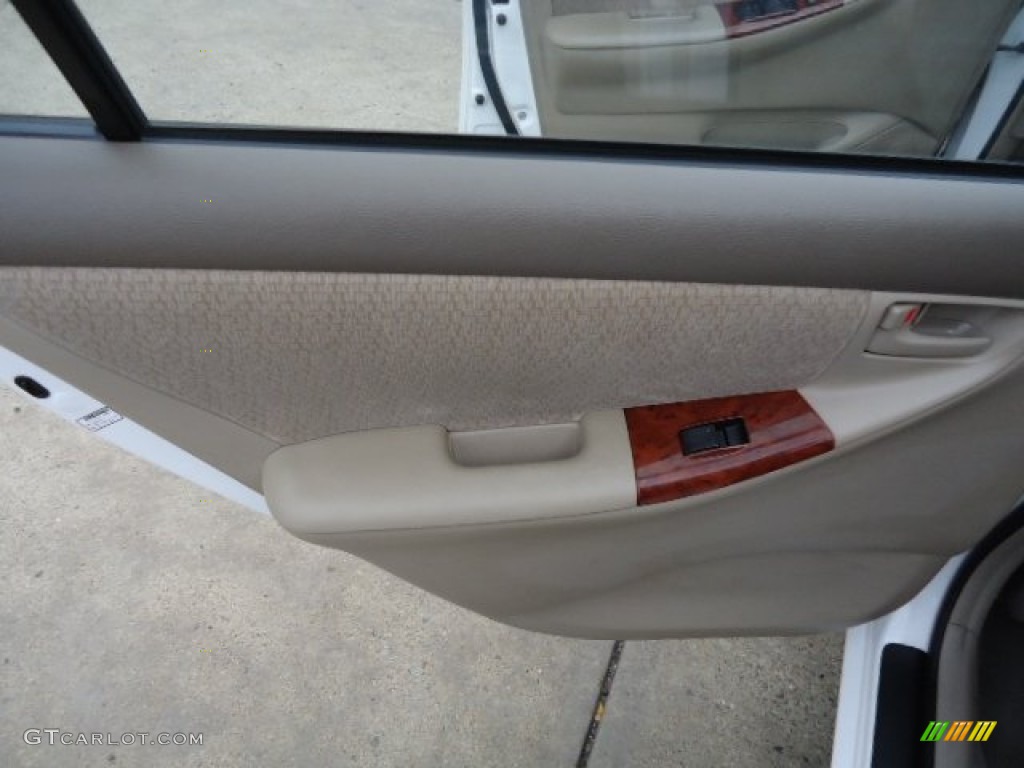 2003 Corolla LE - Super White / Pebble Beige photo #13