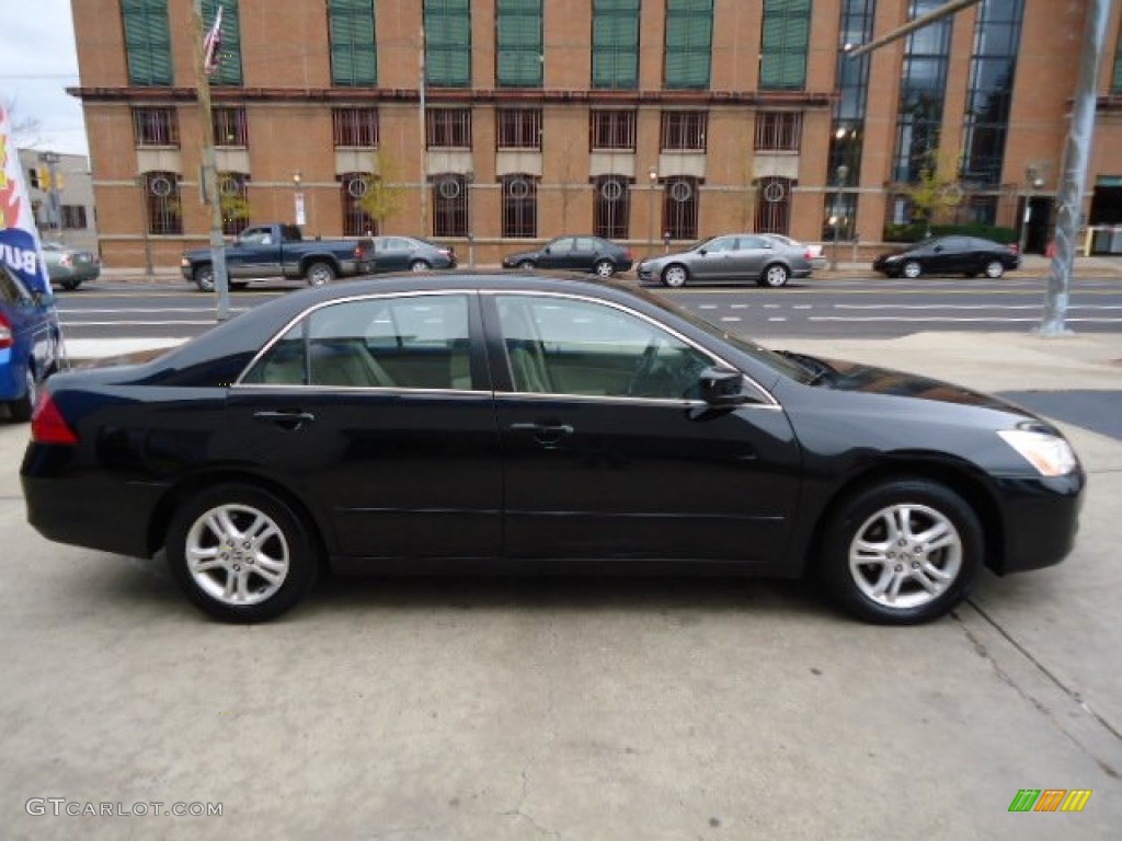 2006 Accord EX Sedan - Nighthawk Black Pearl / Ivory photo #18