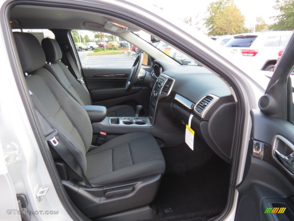 2013 Grand Cherokee Laredo 4x4 - Bright Silver Metallic / Black photo #11