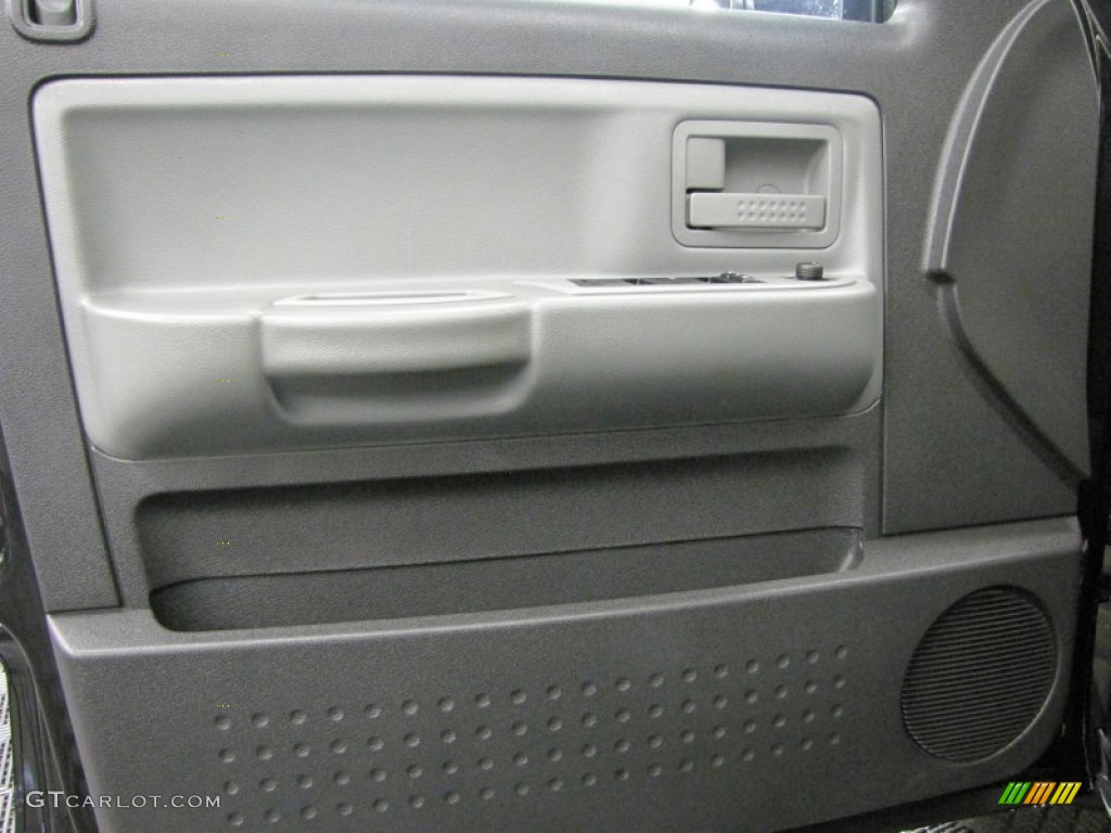 2011 Dodge Dakota Big Horn Crew Cab 4x4 Dark Slate Gray/Medium Slate Gray Door Panel Photo #72233089