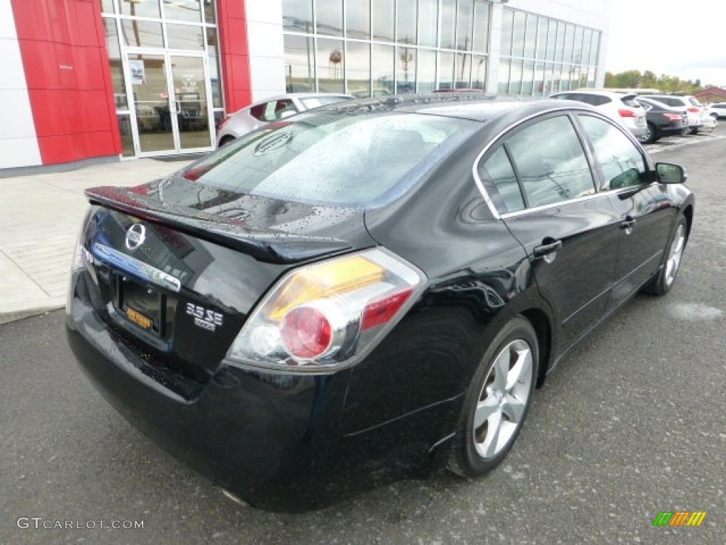 2007 Altima 3.5 SE - Super Black / Charcoal photo #3
