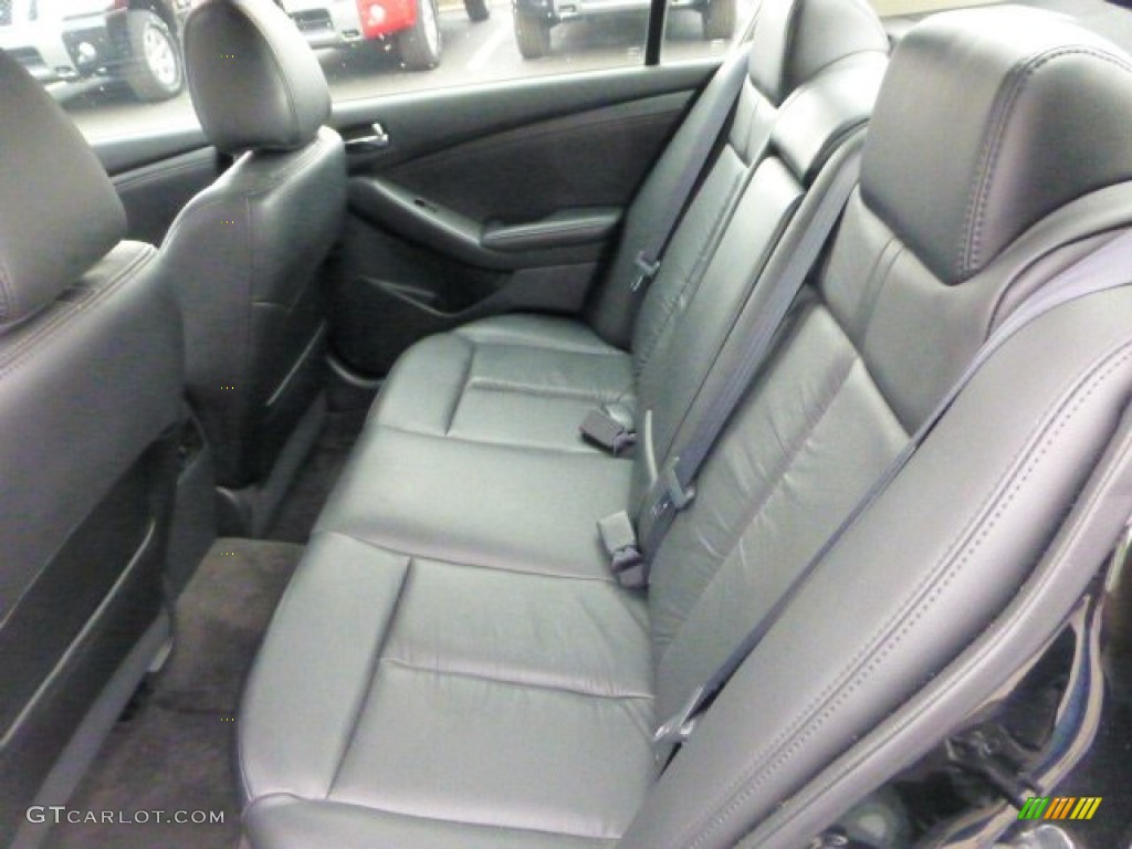 2007 Altima 3.5 SE - Super Black / Charcoal photo #5