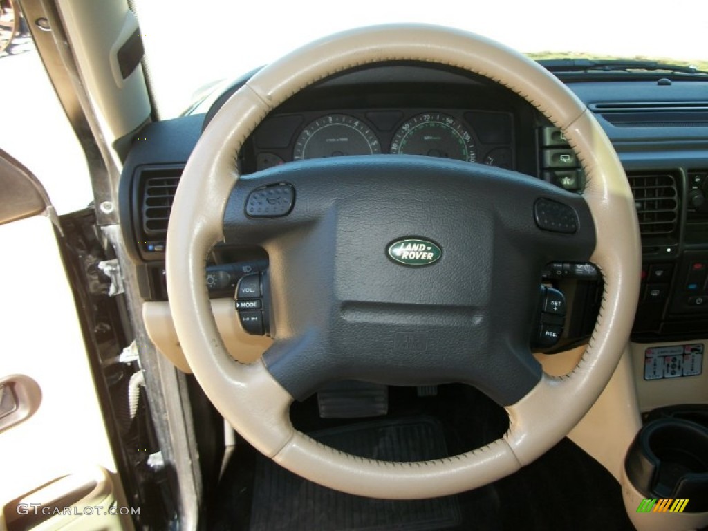 2003 Land Rover Discovery SE7 Alpaca Beige Steering Wheel Photo #72240391