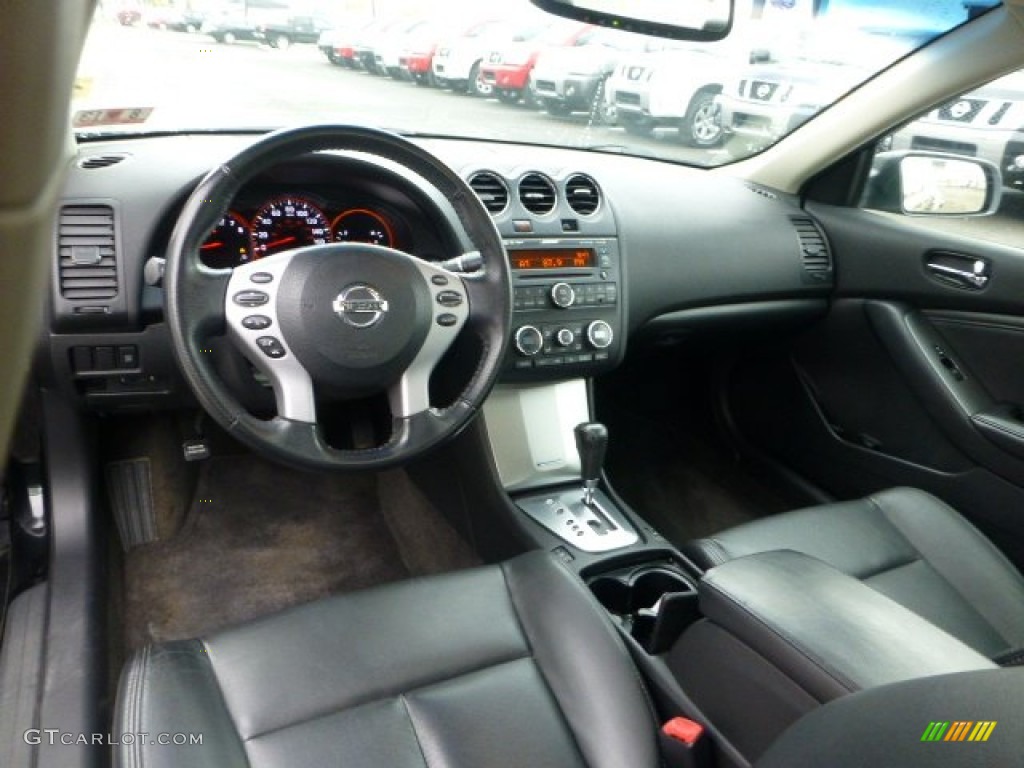 2007 Altima 3.5 SE - Super Black / Charcoal photo #14