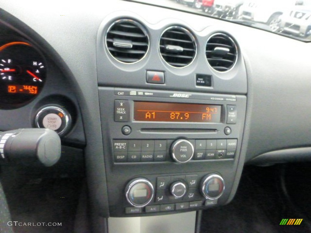 2007 Altima 3.5 SE - Super Black / Charcoal photo #18