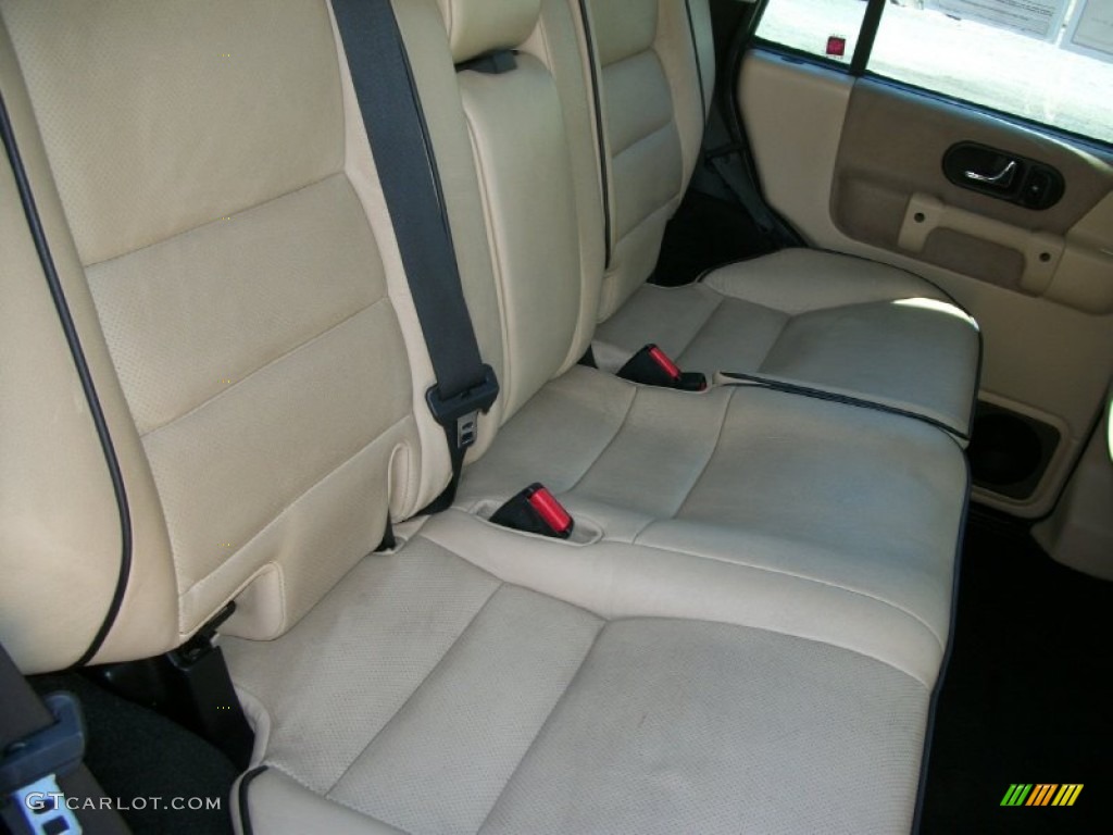 2003 Land Rover Discovery SE7 Rear Seat Photo #72240632