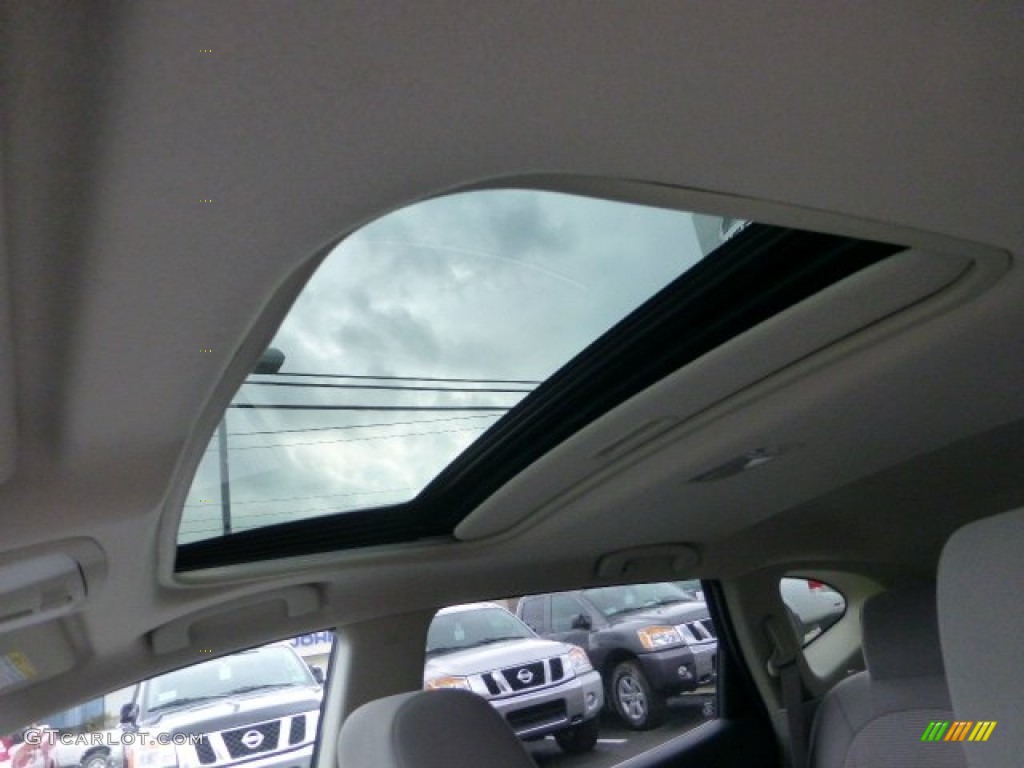 2013 Nissan Rogue SV AWD Sunroof Photos