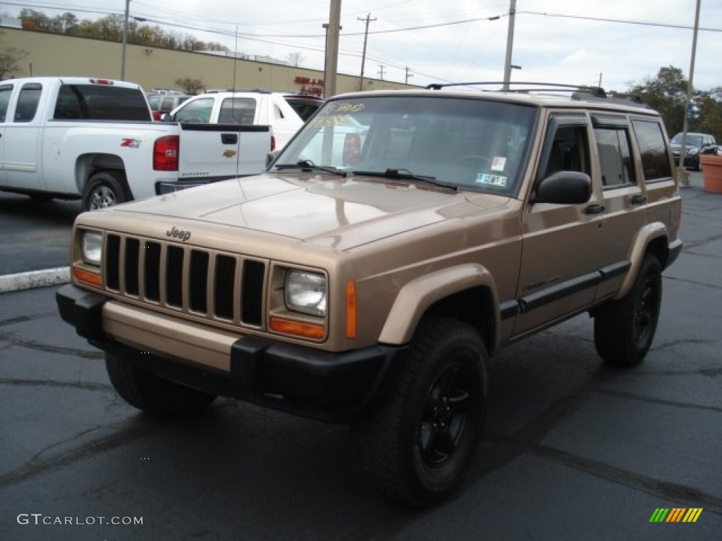 Desert Sand Pearl Jeep Cherokee