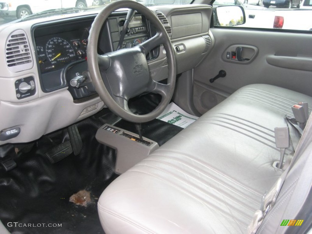 Neutral Interior 1998 Chevrolet Suburban K1500 4x4 Photo #72247169