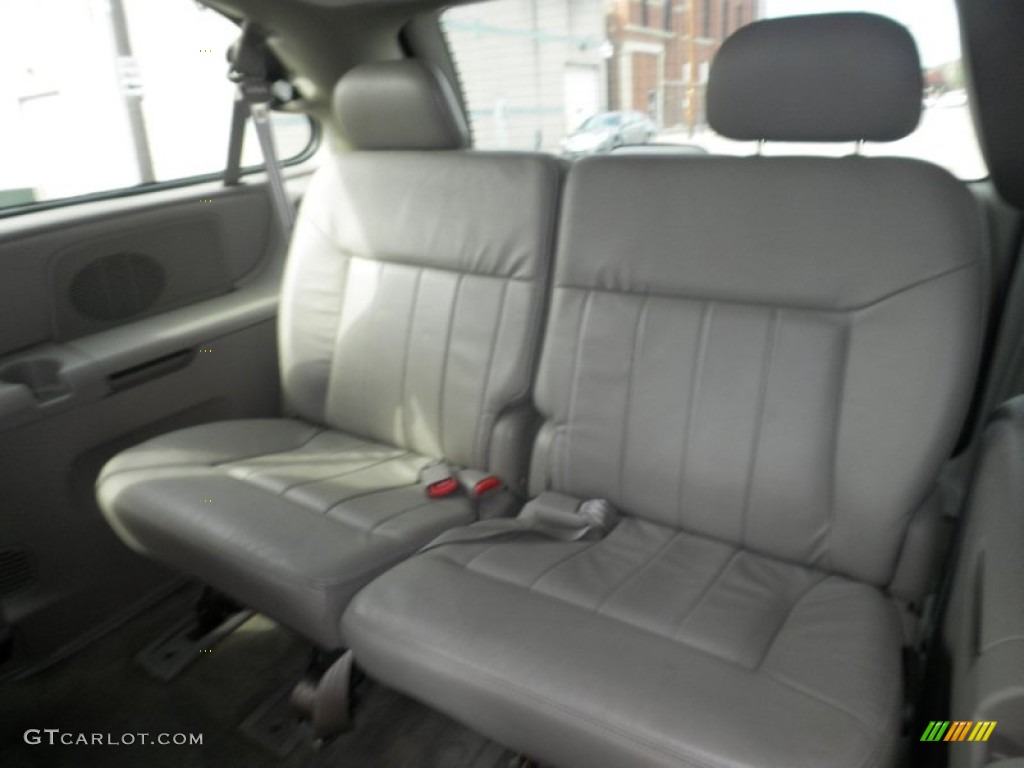 2002 Chrysler Town & Country LXi Rear Seat Photo #72249289