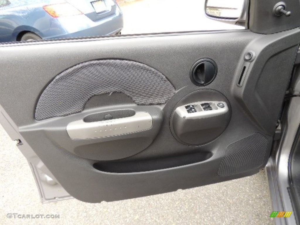 2006 Aveo LT Sedan - Medium Gray / Charcoal photo #17