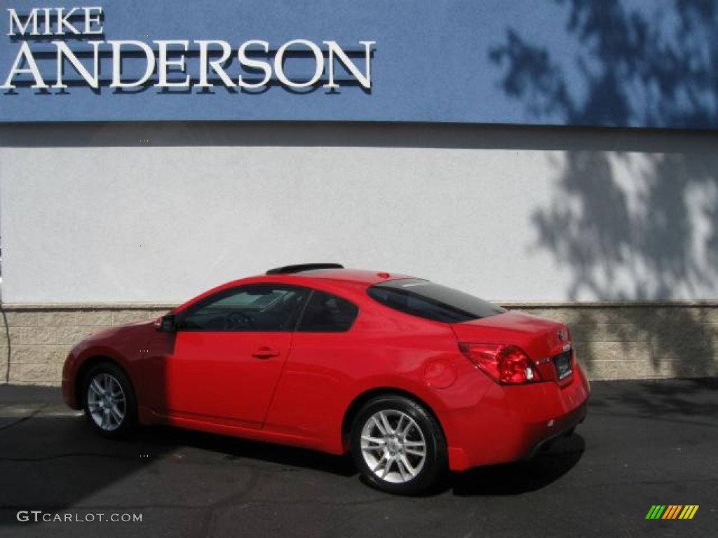 2008 Altima 3.5 SE Coupe - Code Red Metallic / Charcoal photo #3