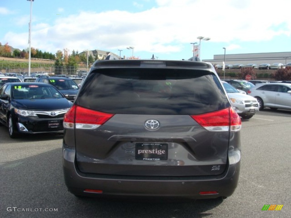 2012 Sienna XLE AWD - Predawn Gray Mica / Light Gray photo #5