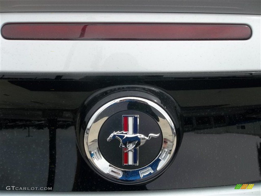 2013 Mustang V6 Coupe - Ingot Silver Metallic / Charcoal Black photo #5