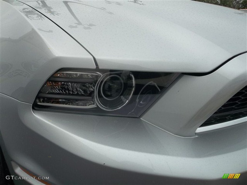 2013 Mustang V6 Coupe - Ingot Silver Metallic / Charcoal Black photo #14