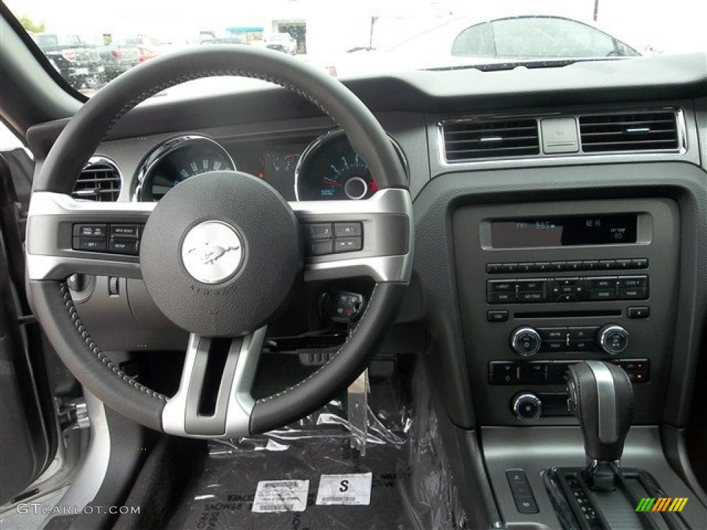 2013 Mustang V6 Coupe - Ingot Silver Metallic / Charcoal Black photo #41