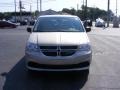 2013 Sandstone Dodge Grand Caravan American Value Package  photo #12