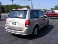 2013 Sandstone Dodge Grand Caravan American Value Package  photo #13