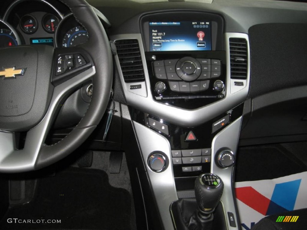 2013 Chevrolet Cruze ECO Controls Photo #72255826