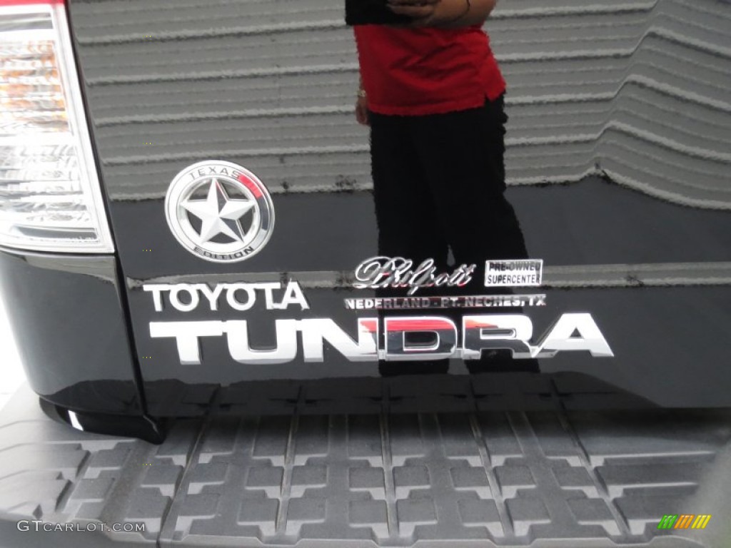 2012 Tundra Texas Edition CrewMax - Black / Black photo #19
