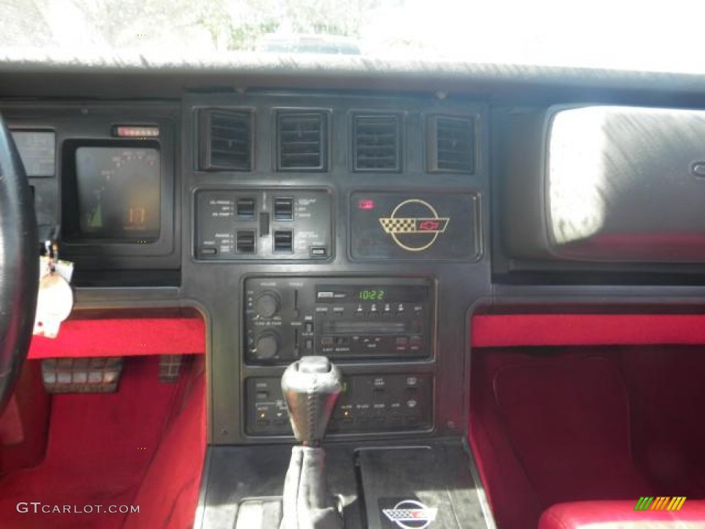 1989 Chevrolet Corvette Coupe Controls Photo #72256024