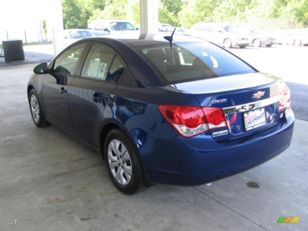 2013 Cruze LS - Blue Topaz Metallic / Jet Black/Medium Titanium photo #3