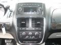 Stone White - Grand Caravan Mainstreet Photo No. 6