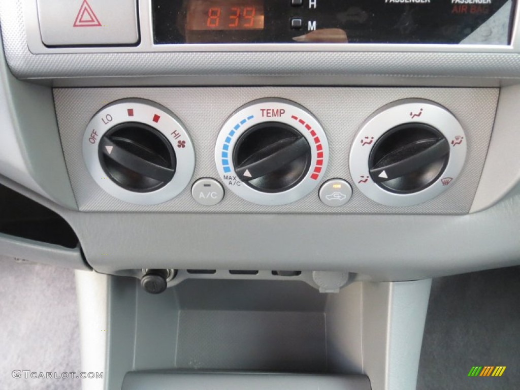 2011 Toyota Tacoma V6 TRD Sport PreRunner Double Cab Controls Photo #72258343
