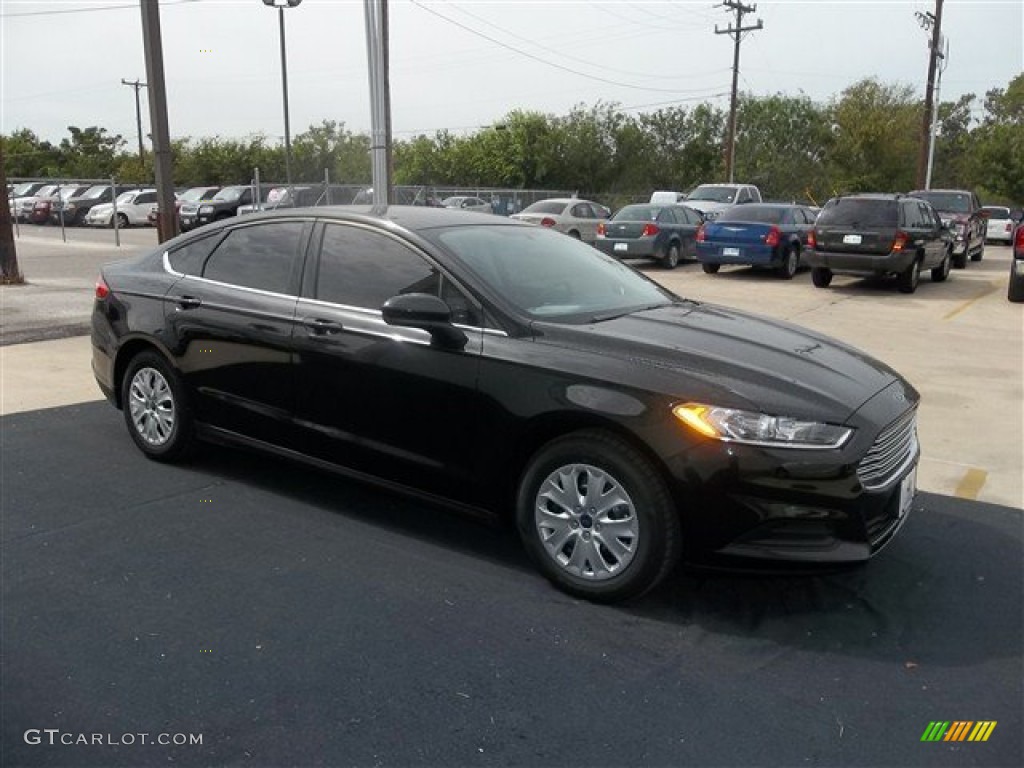 2013 Fusion S - Tuxedo Black Metallic / Earth Gray photo #12