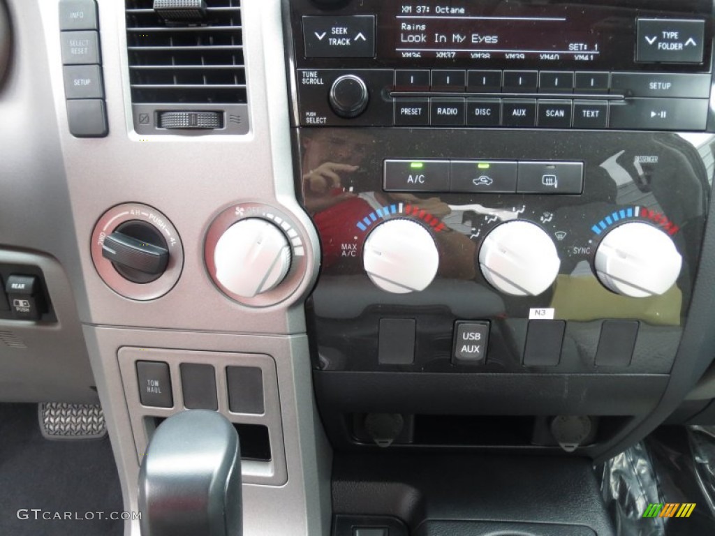 2013 Toyota Tundra Texas Edition Double Cab 4x4 Controls Photo #72263437
